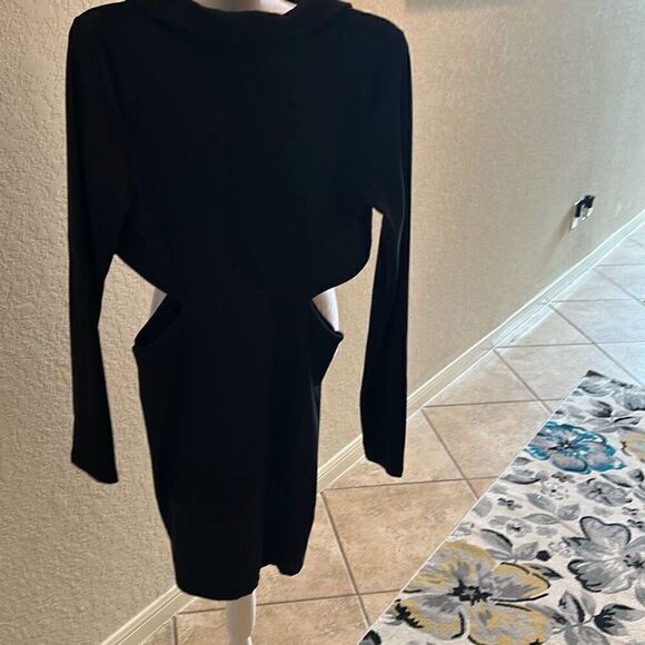 Urban Outfitters Women's L Gwen Long Sleeve Collared Cutout Mini Dress Black Rib - Picture 7 of 8